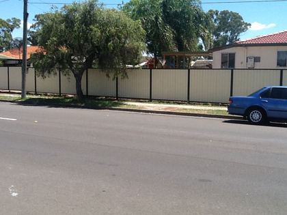 Colorbond fence, Primrose sheeting with Ebony frame, Mount Druitt